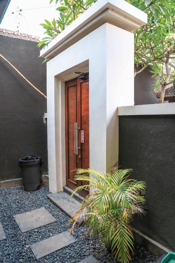 Alia Home Denpasar  Exterior photo